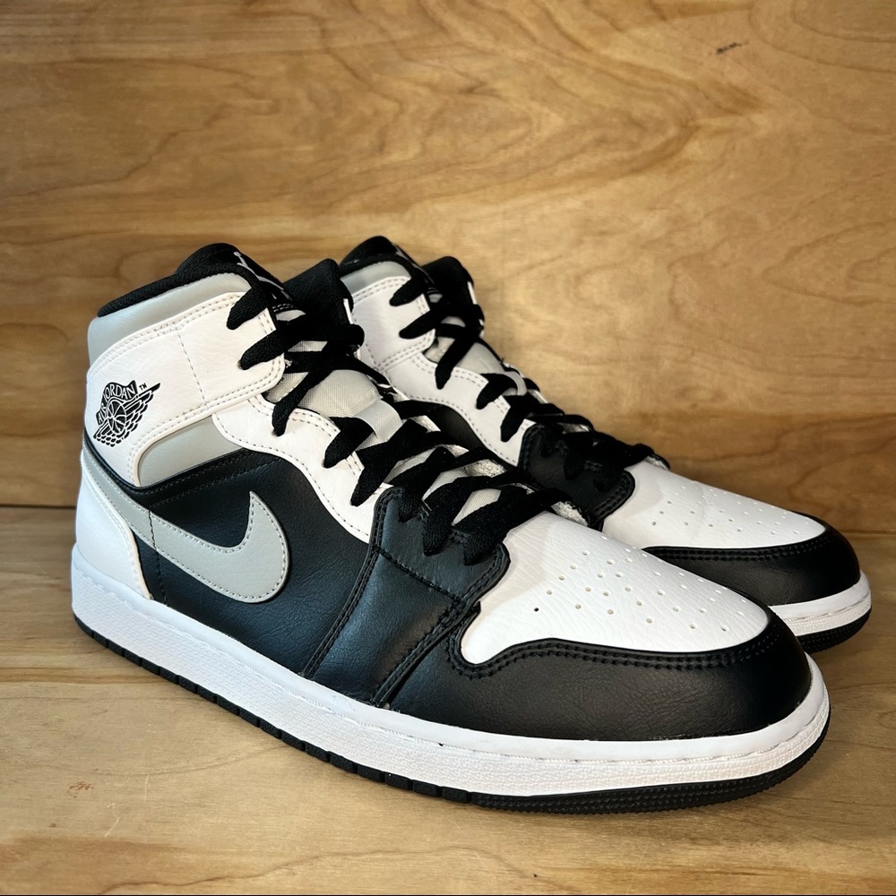Nike Air Jordan 1 Mid White Shadow